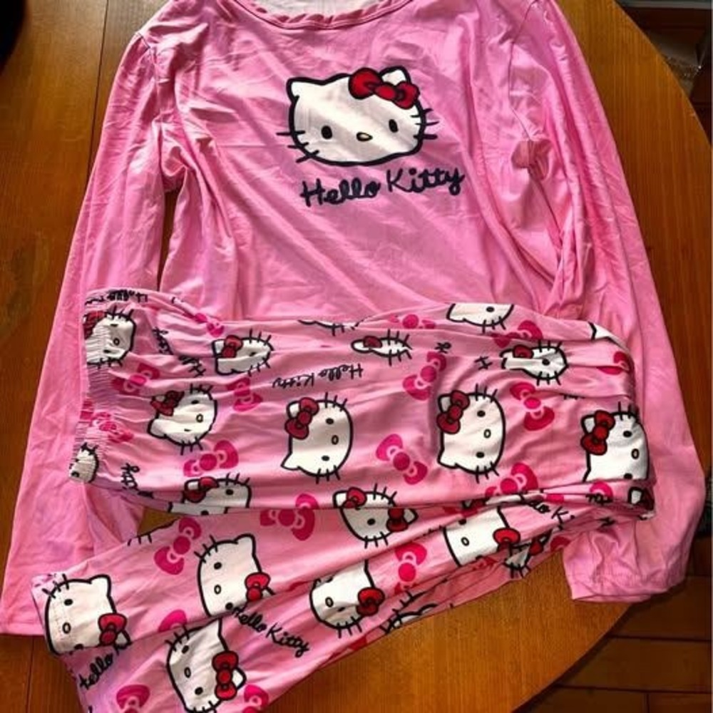 Sanrio Hello Kitty Pink Long Sleeve Pajama Set Women Medium Loungewear